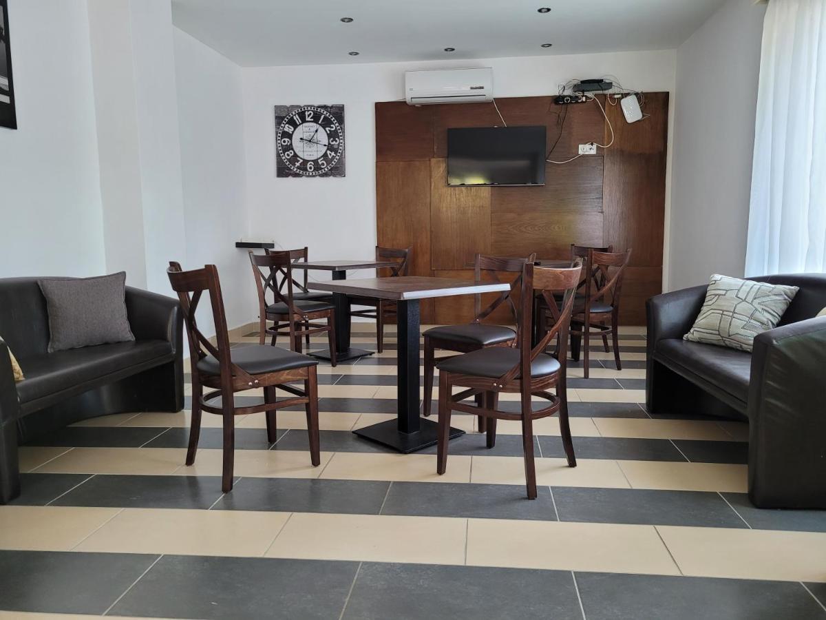 Villa Adele Siofok Luaran gambar